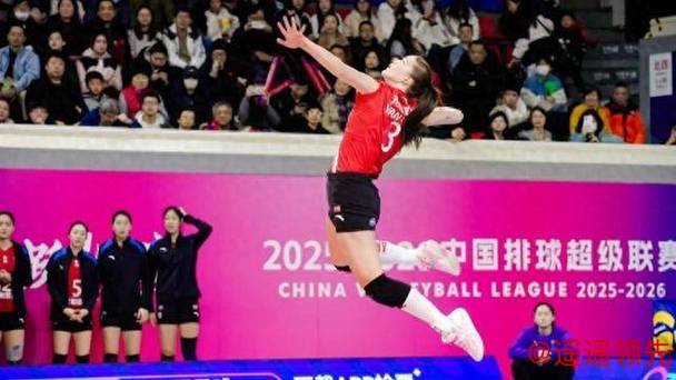 上海女排双外援火力击溃天津女排，不过蔡斌还是在给球队“挑毛病”